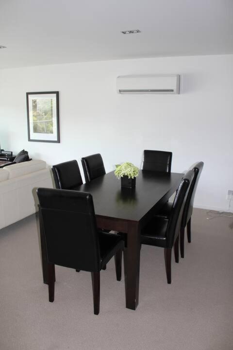 Pohutukawa Apartment Picton Extérieur photo